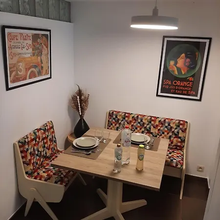 Au Petit Pierrot Apartmán *