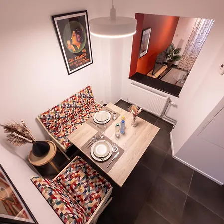 Au Petit Pierrot Apartment *